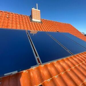 Kollektoren auf dem Dach