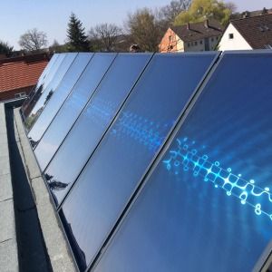 Kollektoren auf dem Dach