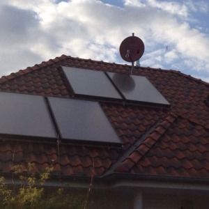 Kollektoren auf dem Dach