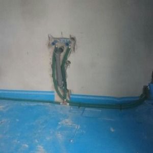 Rohrverlegung für Sanitärbereich